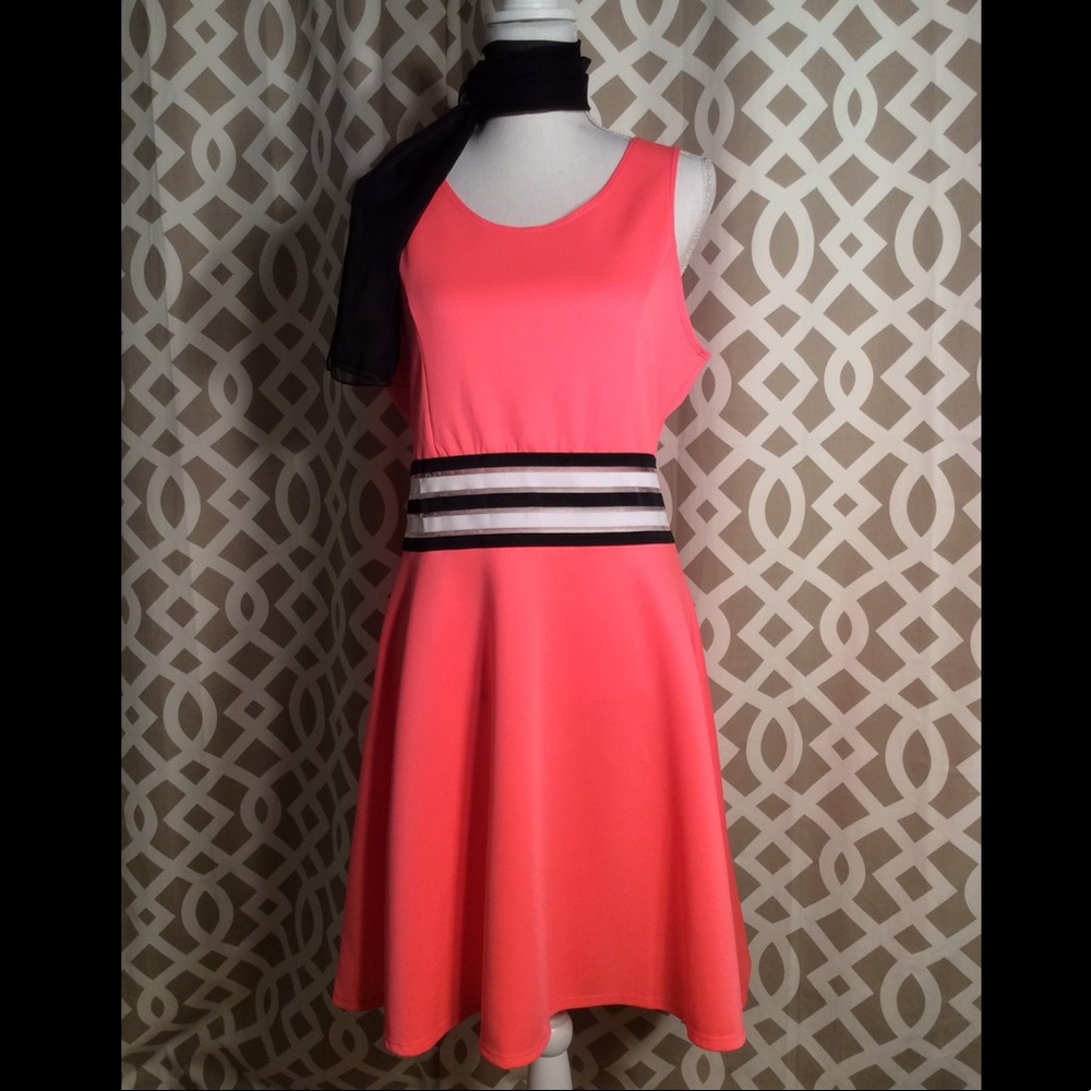 🛍3/$15 SALE. NWT RUE 21 Coral fit & flare skater - Picture 1 of 5